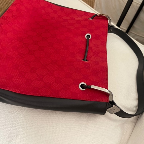 Gucci Authentic Monogram Drawstring Shoulder Bag - Picture 5 of 12